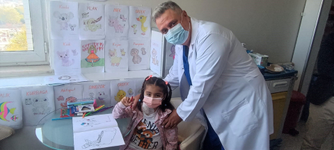 BABASININ BÖBREĞİ İLE HAYATA TUTUNDU…