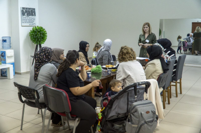 Karşıyakalı Anneler Anne Destek Programı İle Güçlenecek