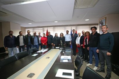 Karşıyaka Belediyesi’nde Toplu Sözleşme Sevinci