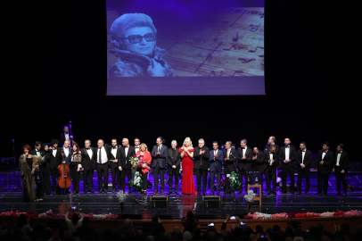 Sanat Güneşi Zeki Müren, Bursa’da Anıldı