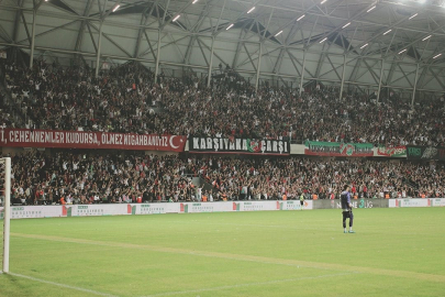 Bursaspor Karşıyaka'yı Bekliyor