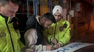 Hayatım Bitti, Deyip Böyle Kaçtı