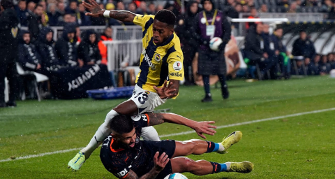Golcüleriyle 3 Puana Uzandı! Fenerbahçe Hayata Döndü