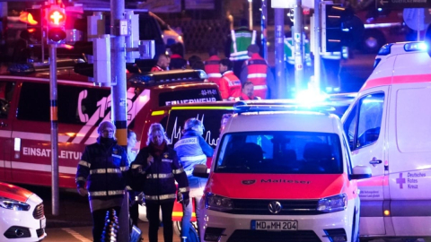 Almanya’da Araç Noel Pazarındaki Kalabalığa Daldı: 2 Ölü
