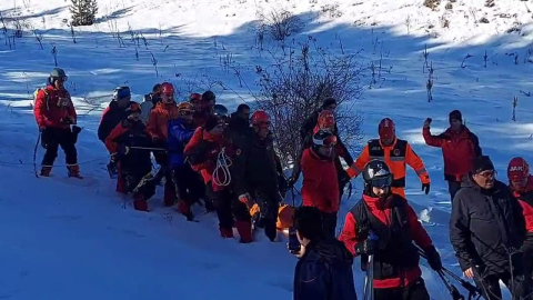 Palandöken Kayak Merkezi'nde Çığ Düştü: 3 Kişi Kurtarıldı, 2 Kişi Çığ Altında