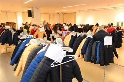 Osmangazi Belediyesi Sevgi Mağazası İhtiyaç Sahiplerinin Yanında  