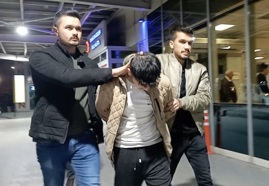 Kadının Elindeki Telefonu Çalan Kapkaççı: "İzlediğim Filmden Etkilendim"