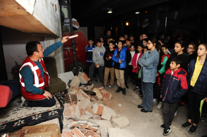 Karşıyaka Belediyesi’nden 3 Bin 220 Kişiye Afet Eğitimi