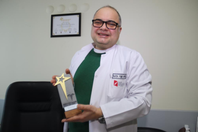 'Yılın Yenilikçi Doktoru' Ödülü İzmir'e