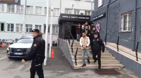 "Bankacıyız" Deyip, 2,5 Milyon Lira Dolandırdılar