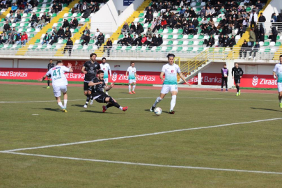 Kocaelispor, Kırklarelispor'u 3-1 Yendi