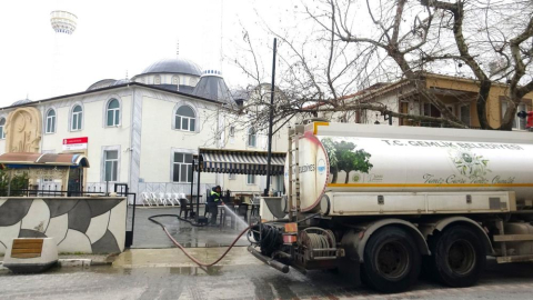 Gemlik'te Camiler Ramazan Ayına Hazırlanıyor