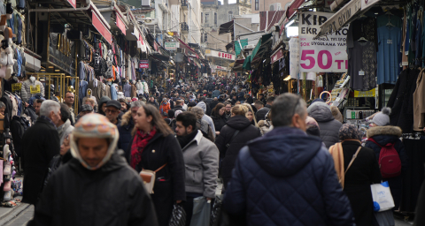 Eminönü’nde Ramazan Hareketliliği
