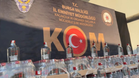 Sahte Alkole 'Yüzey Temizleyici' Etiketi