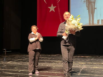 Sunay Akın İle Mahya Işıkları