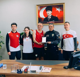 Bursalı maratoncular emniyete koştu
