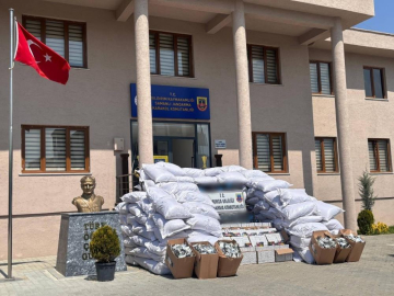 2.3 milyon liralık kaçak tütün operasyonu