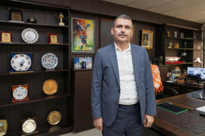 Bayındır’da çarklar döndü, üreticinin yüzü güldü