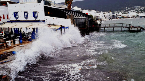 Meteoroloji uyardı: İzmir, Çanakkale ve Balıkesir’de rüzgâr çıldıracak!