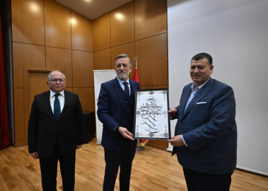 Üniversitede tecrübe konuştu