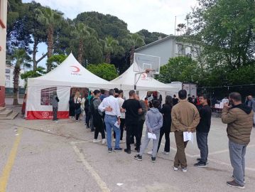 Kan bağışına bisiklet hediyesi kuyruğa neden oldu