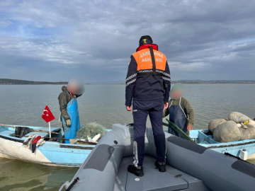 Kaçak avcılar suçüstü yakalandı