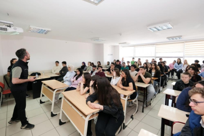 Gençlere afet bilinci eğitimi