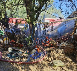 Saman balyaları tutuştu