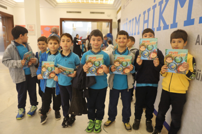 Küçük okurlar yazarlarıyla buluştu