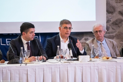 BAŞKAN TUGAY'DAN KÜLTÜRPARK’A DAHA FAZLA YEŞİL ALAN ÇAĞRISI