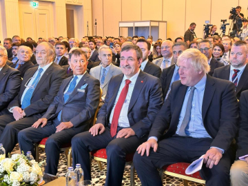 "Türkiye, yatırımcılara büyük bir potansiyel sunmaktadır"