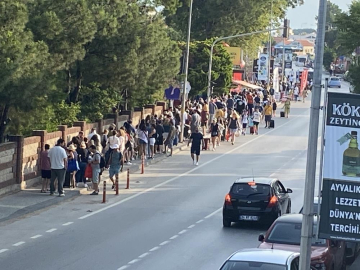 Ege adalarına tatilci akını