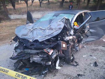 İZMİR’DE FECİ ZİNCİRLEME KAZA: 5 ÖLÜ, 2 YARALI