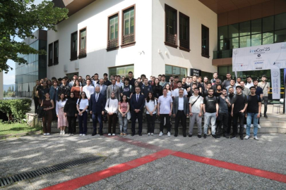 Girişimci gençlere 'kuluçka merkezi'