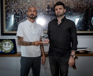 Ahmet İlhan Özek ile yollar ayrıldı