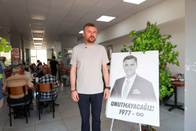 BAŞKAN ZEYREK ANISINA BUCA’DA YEMEKLER ÜCRETSİZ DAĞITILDI