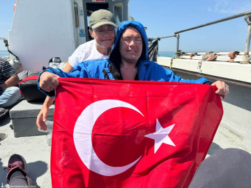 OTİZMLİ SPORCU TUNA TUNCA’DAN TARİHİ BAŞARI