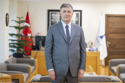 CEMİL TUGAY: “YEREL YÖNETİMLERE DAHA FAZLA YETKİ VE DESTEK ŞART”