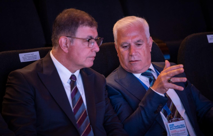 BAŞKAN TUGAY: “SAĞLIK İÇİN BARIŞA KATKI SUNMALIYIZ”