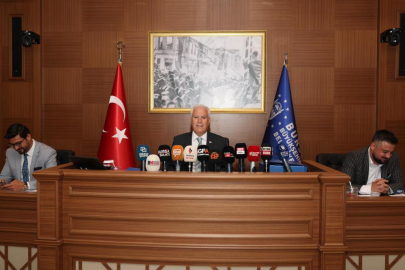Bursa'da Çarşı ve Sahilde Seyyar Satıcıya Geçit Yok