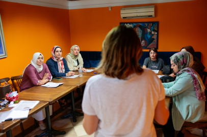 KONAK’TA ANNELER GÜÇLENİYOR, ÇOCUKLAR MUTLULUKLA BÜYÜYOR