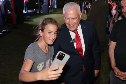 YILDIZLARIN ALTINDA BİLİM YOLCULUĞU