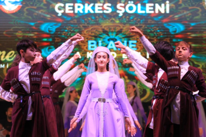 ÇERKES ŞÖLENİ BÜYÜLEDİ