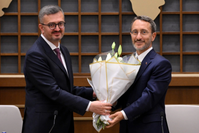 İLETİŞİM BAŞKANLIĞI'NDA DEVİR TESLİM