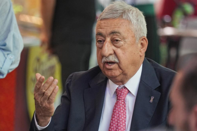 YAPAY ZEKA - İNSAN DENGESİ KORUNMALI