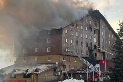 OTEL YANGININDA BANYODA MAHSUR KALAN 19 YAŞINDAKİ KIZ: "ÖLÜMÜ BEKLEDİK"