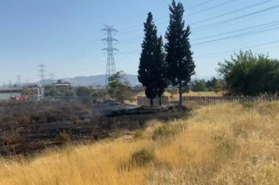 BORNOVA’DA OTLUK YANGINI AVM OTOPARKINA SIÇRADI