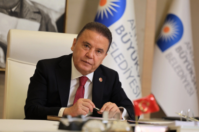 TUTUKLU BULUNAN MUHİTTİN BÖCEK’TEN SAĞLIK VE ADALET VURGUSU