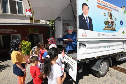 BU KÜTÜPHANE MAHALLE MAHALLE GEZİYOR