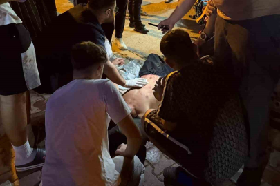 TORBALI’DA BIÇAKLI KAVGA: 2 YARALI